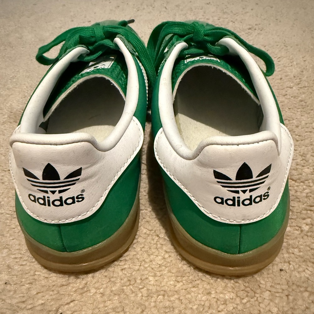 Adidas Sneakers in Green and White - Picture 2 of 3